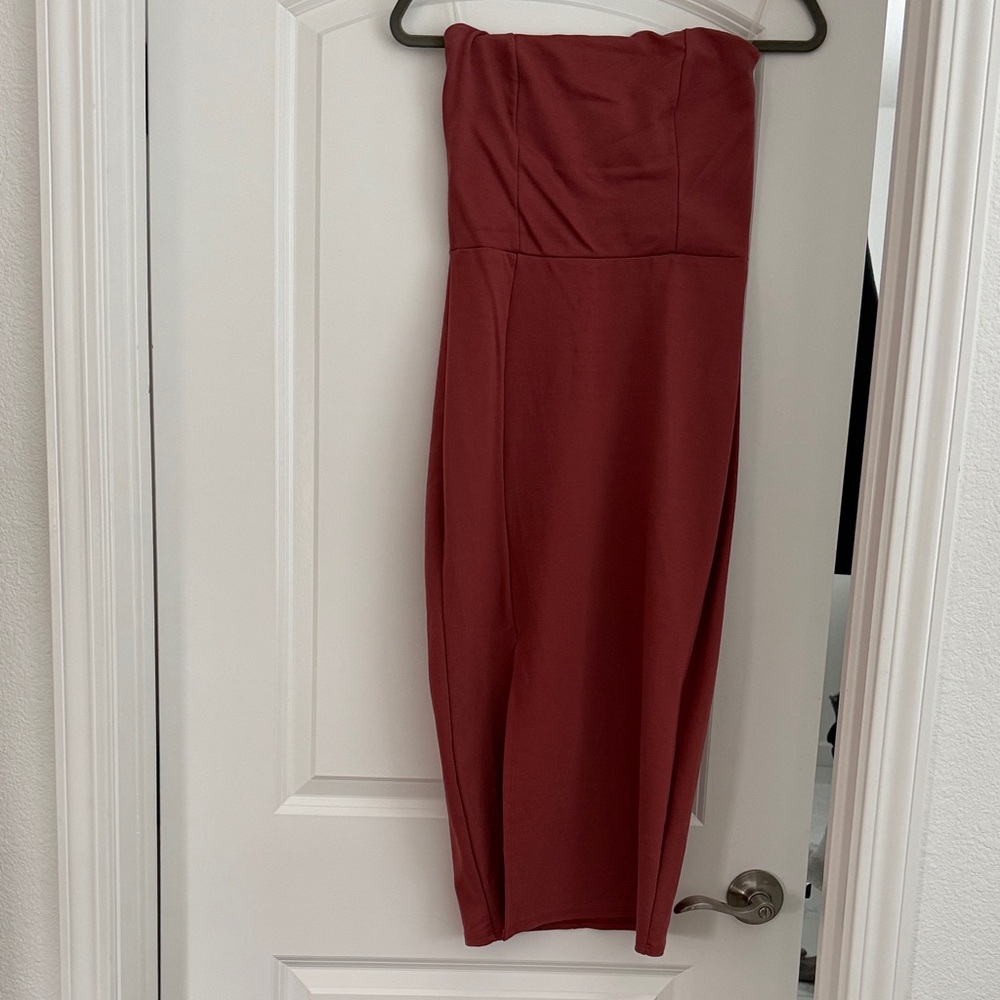 Soprano Strapless Rust Dress